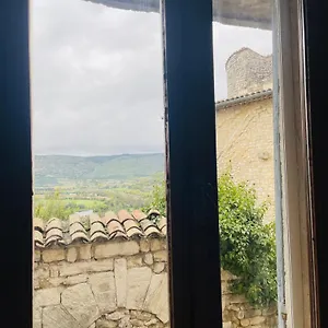 https://bel-appartement-lumineux-au-pied-du-mont-ventoux.fr-provencehotel.com